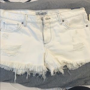 BRAND NEW- Lucky Brand “The Cutoff” white shorts
